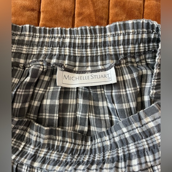 Vintage Gray and Ivory Plaid Flannel Women's Skirt - Picture 8 of 13